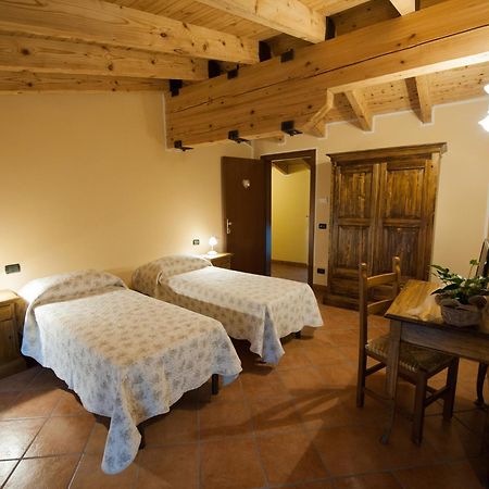 Agriturismo Corte Galvani 内格拉尔 外观 照片